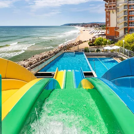 Sol Luna Bay Feriested 4*