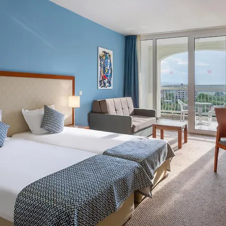 Feriested Sol Luna Bay 4*