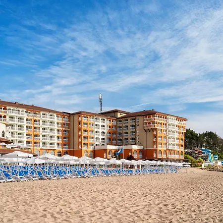 Resort Sol Luna Bay